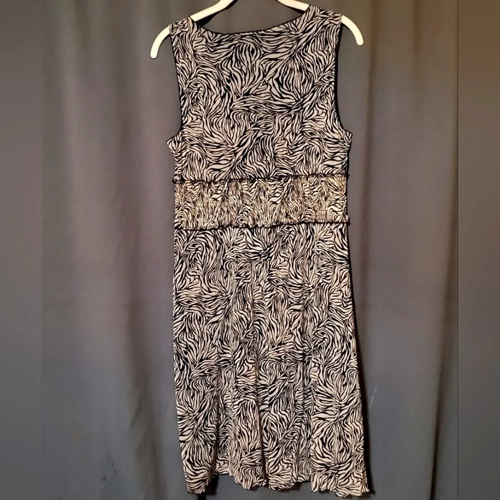 BCBG MAXAZRIA Dress size medium